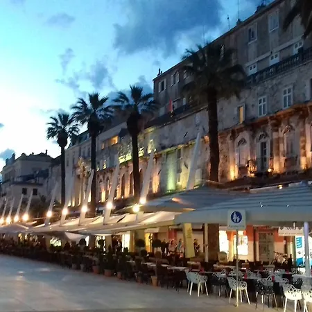 Appartement Crvena Orhideja Split