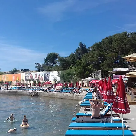 Apartamento Crvena Orhideja