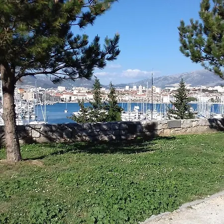 Apartamento Crvena Orhideja