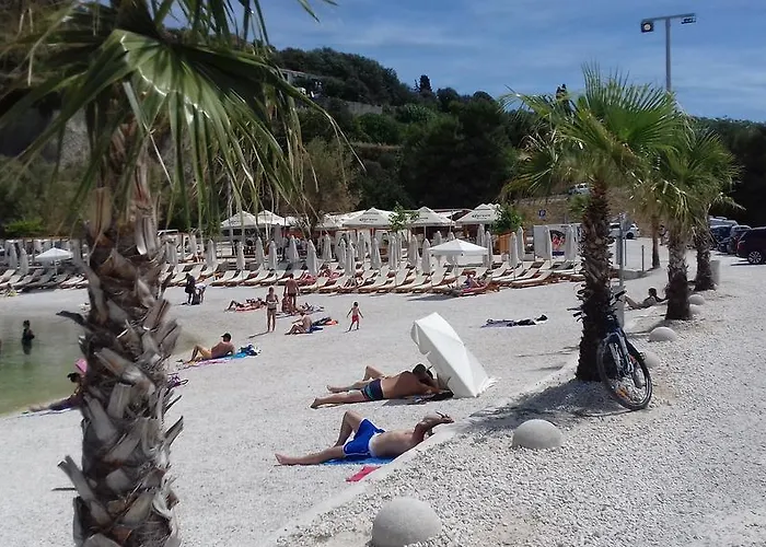 Apartamento Crvena Orhideja Split