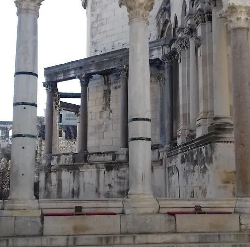 Apartamento Crvena Orhideja Split